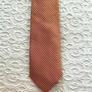 Van Heusen tie orange